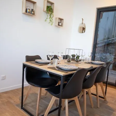 Duplex En Centre-ville De - 110m2 شقة *